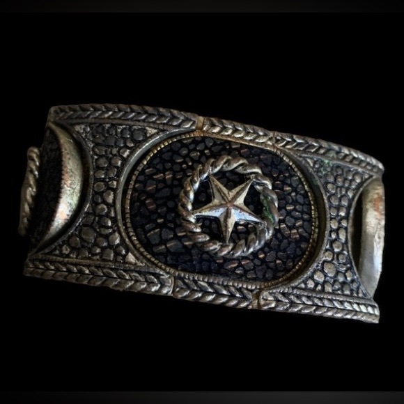 Vintage Texas Star Lone Star Stretch Metal Fashion Bracelet Unisex Mens Woman’s - Picture 3 of 6